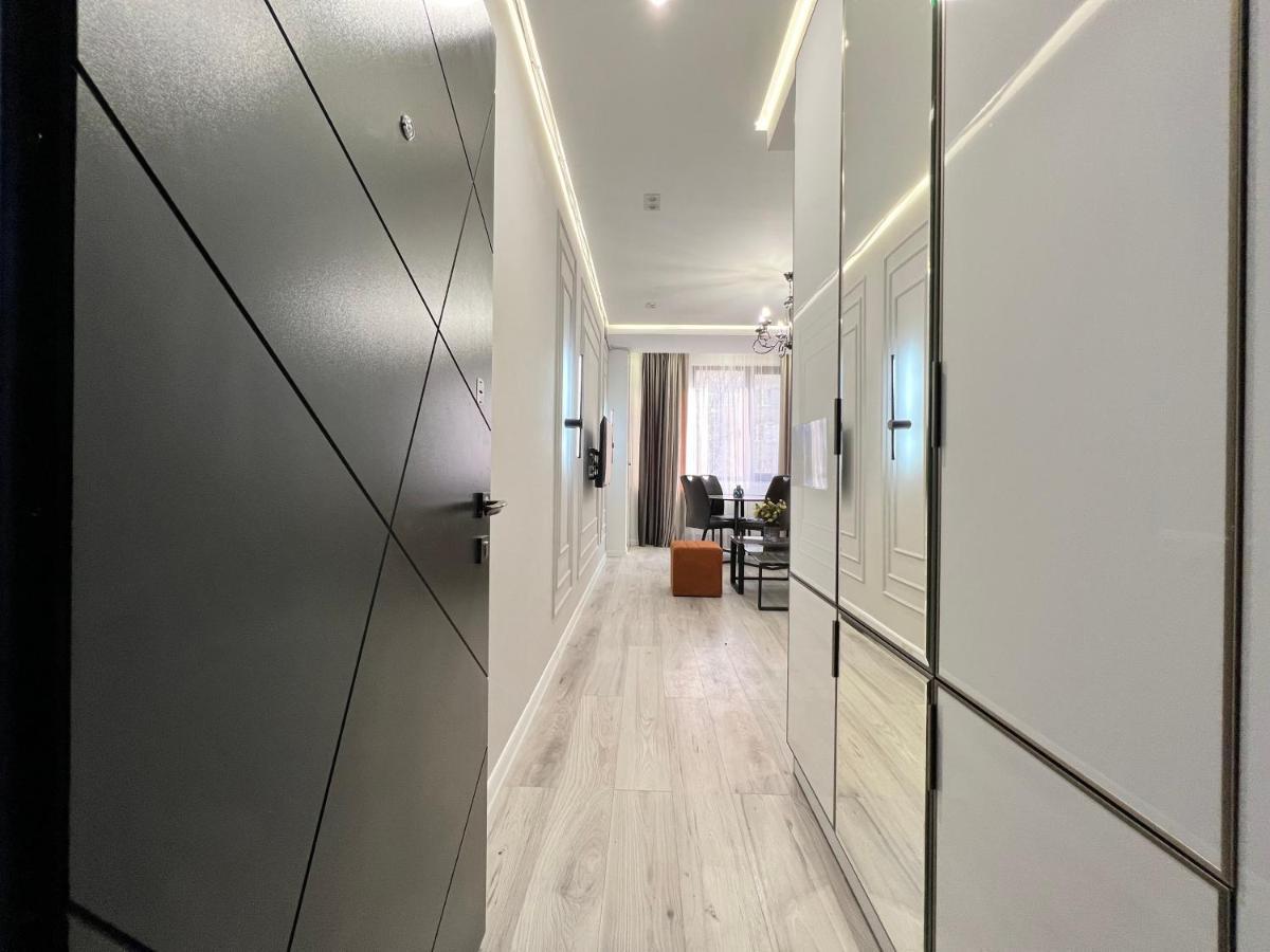 Cozy Apt 3 City Center Jerevan Exteriör bild